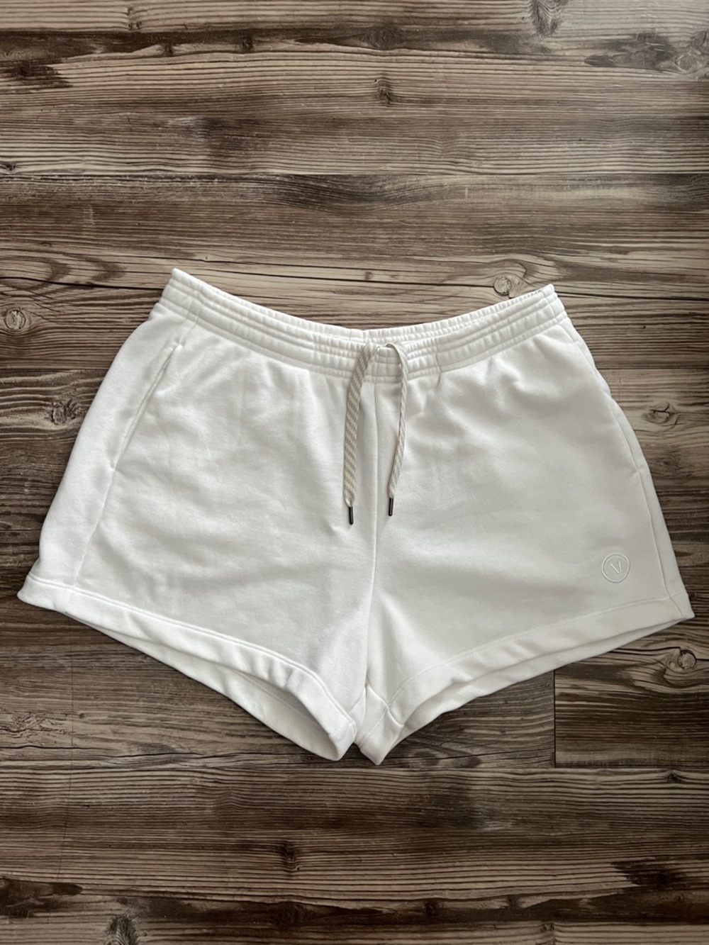 Vuori Sedona Sport Short White Size Medium